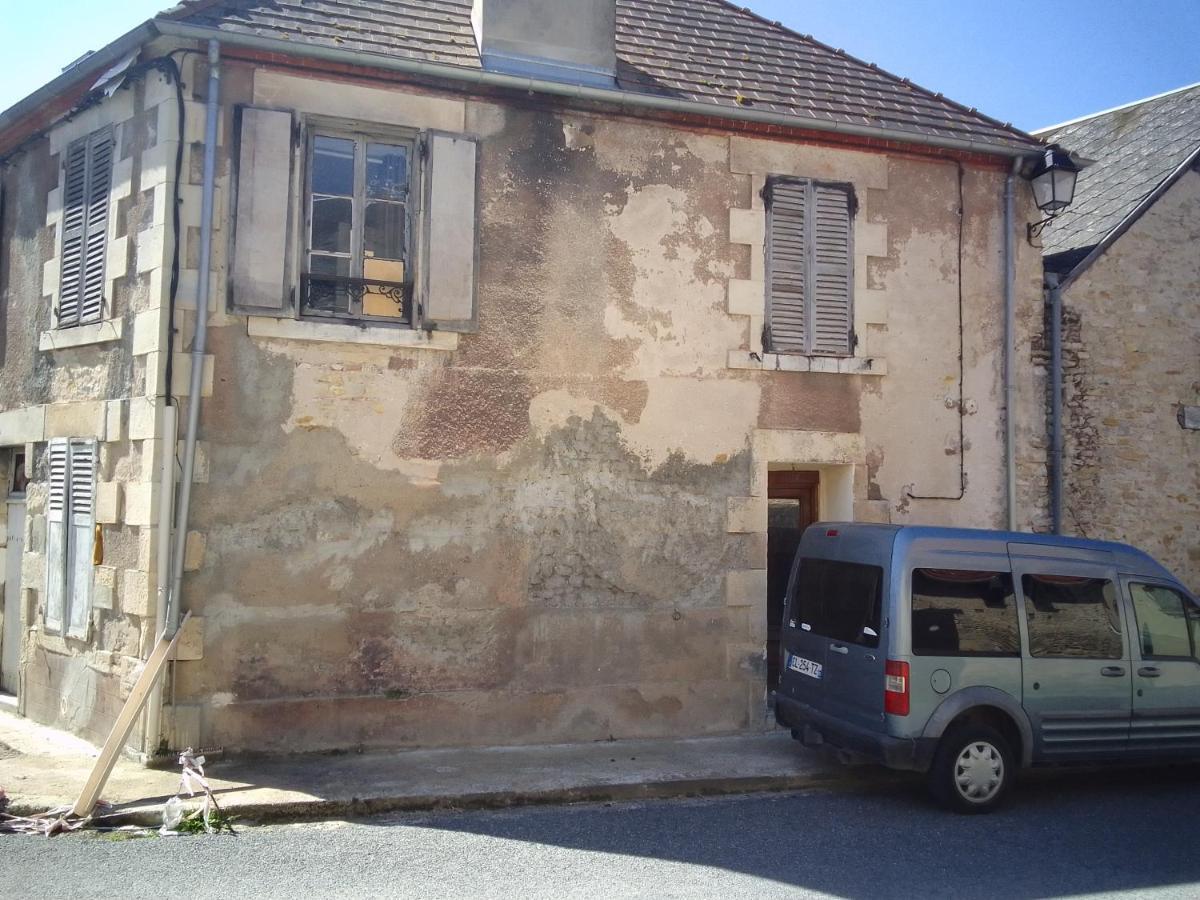 Chambre Chez L'Habitant Saint-Pierre-le-Moutier ภายนอก รูปภาพ